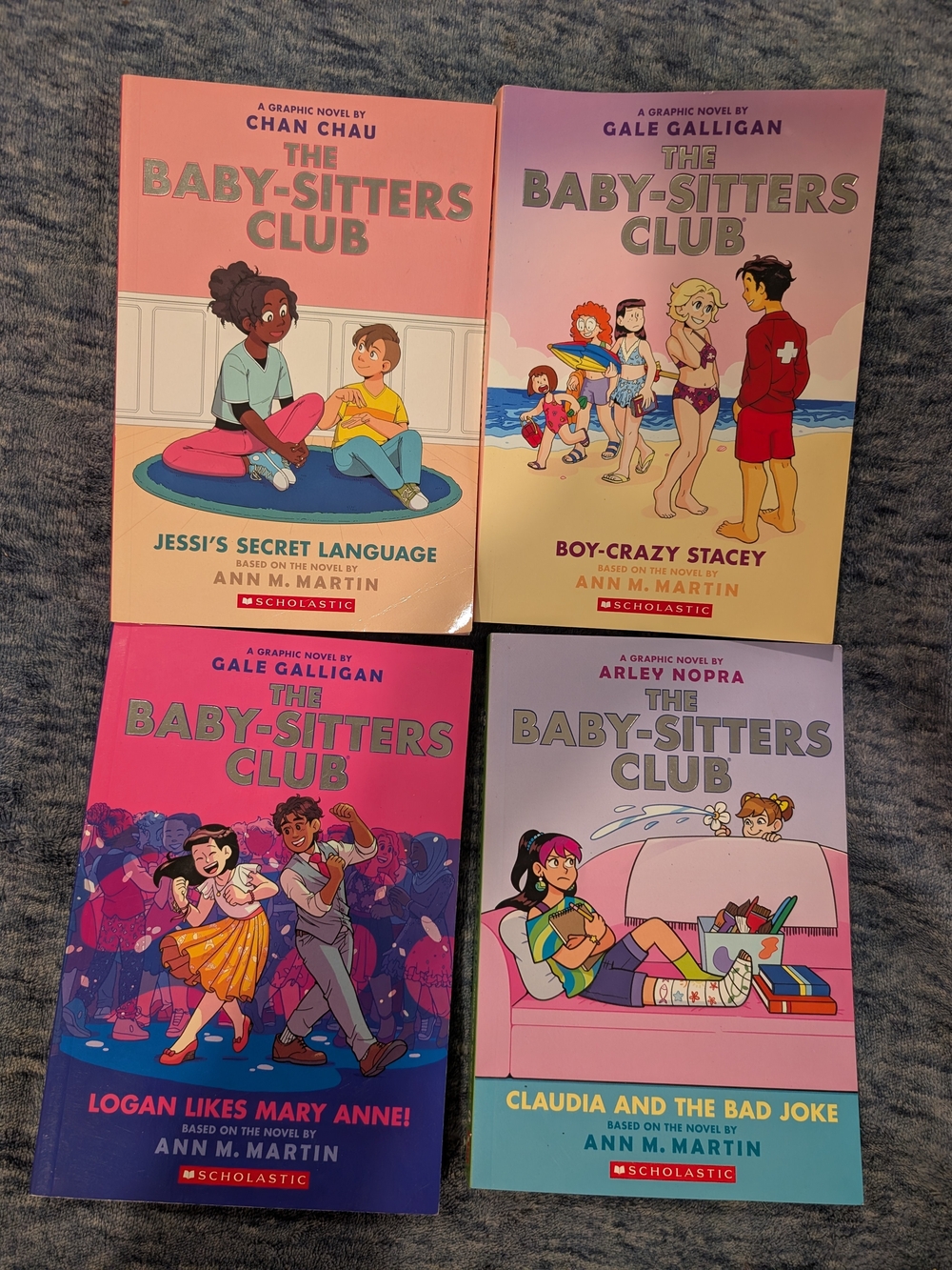 The Baby-Sitters Club Graphic Novels - Scholastic Paperback Books NWOT